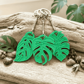 Sada 3 klíčenek s listem monstery